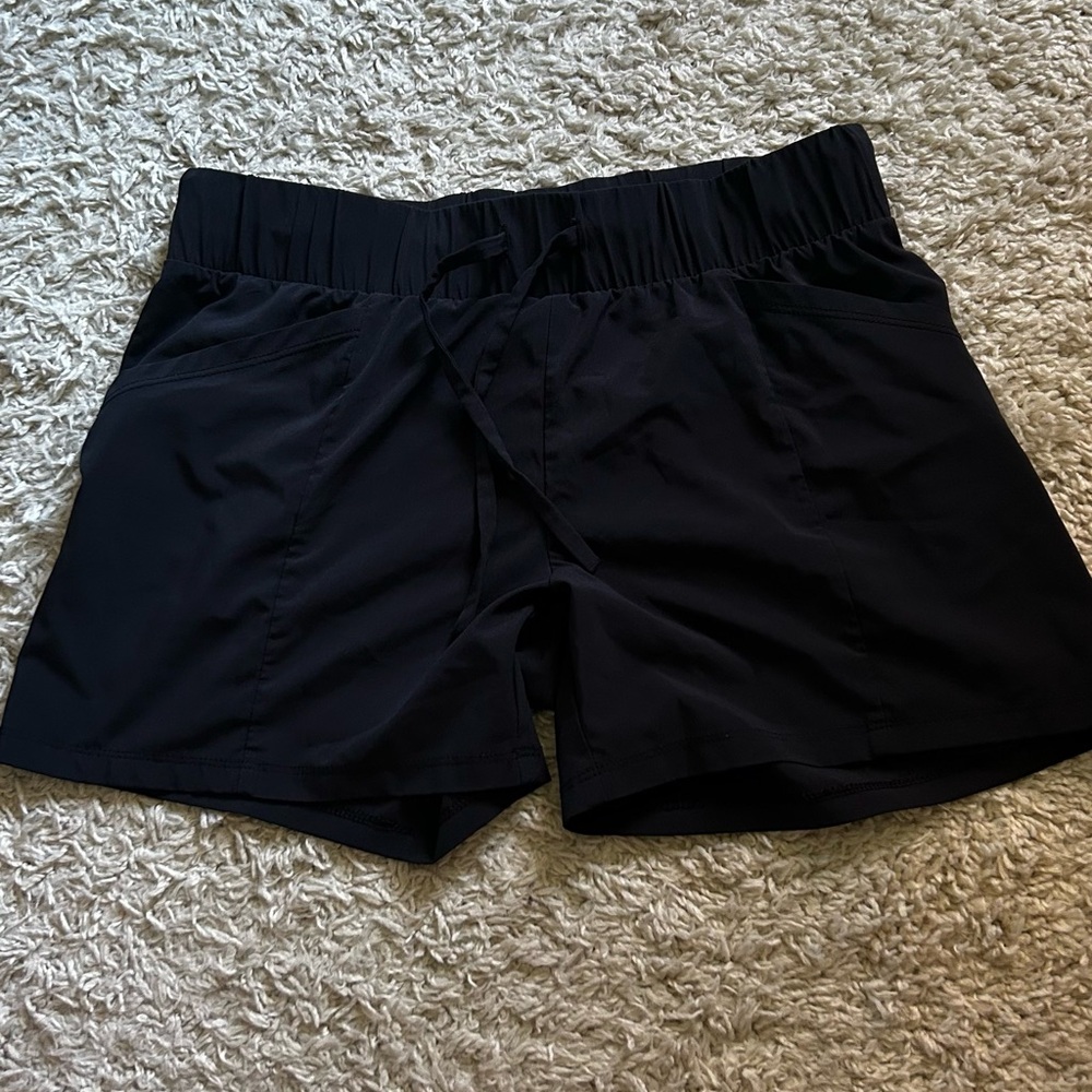 black athletic points